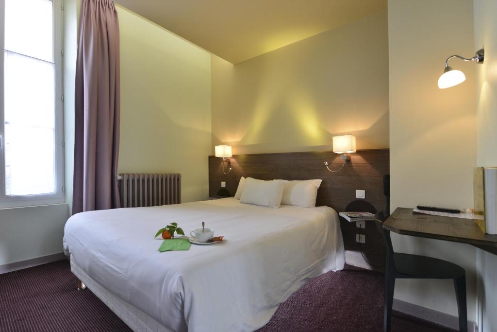 Hôtel Accostage — chambre à La Rochelle