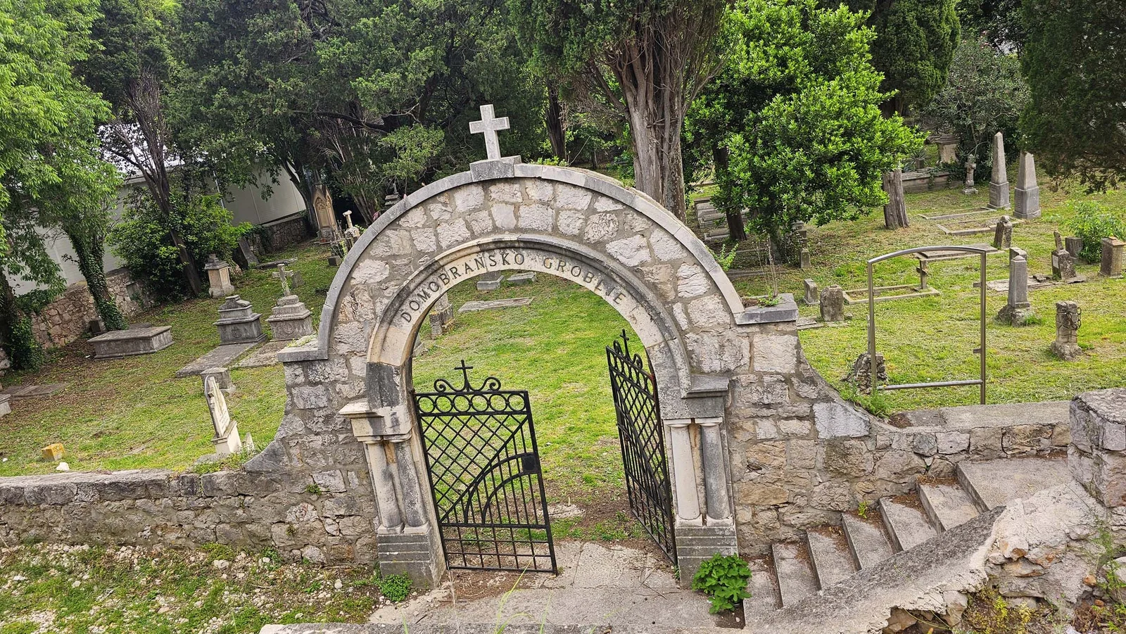 Cimetière commémoratif des défenseurs — Dubrovnik