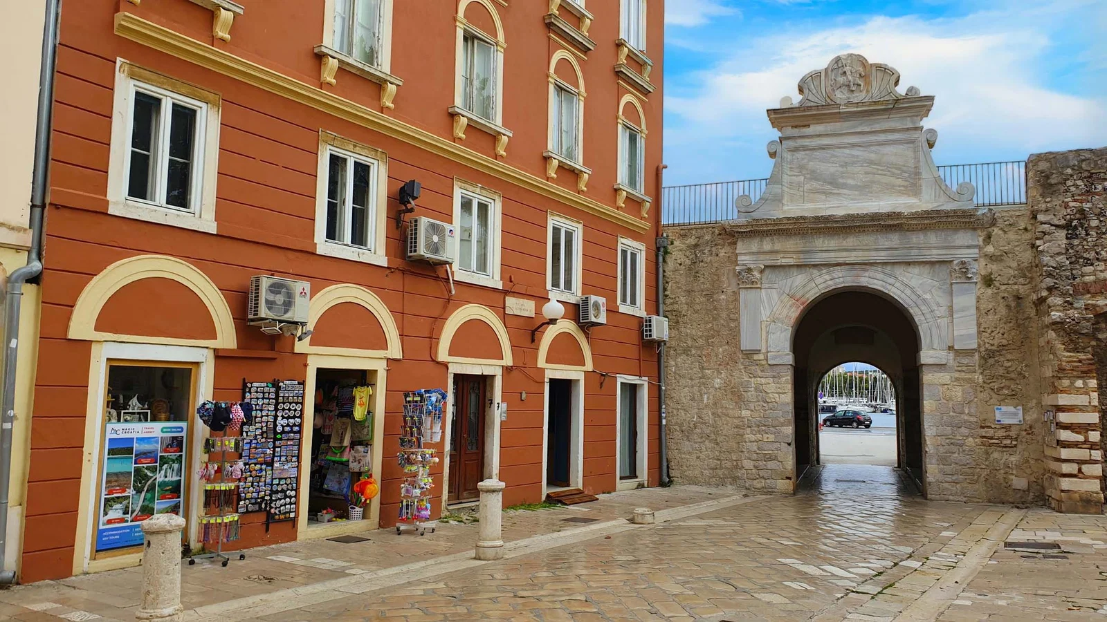 Luka Vrata — Zadar