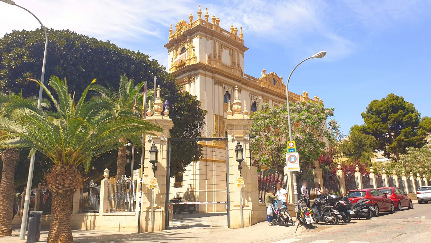 Palais de la Diputación — Alicante