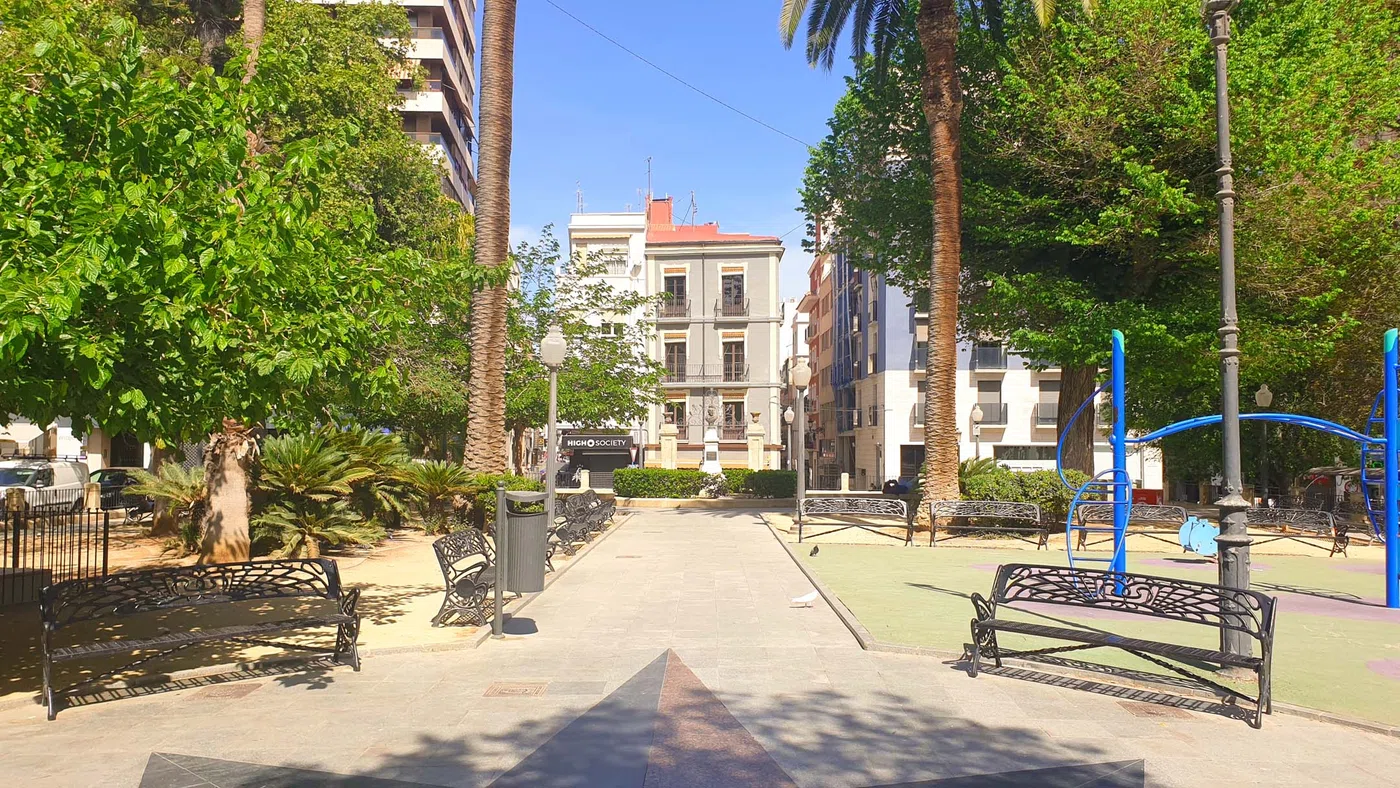 Plaza Calvo Sotelo — Alicante