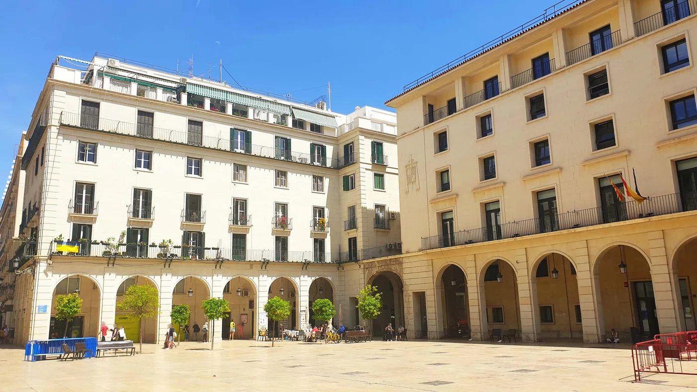 Place de l’hôtel de ville — Alicante