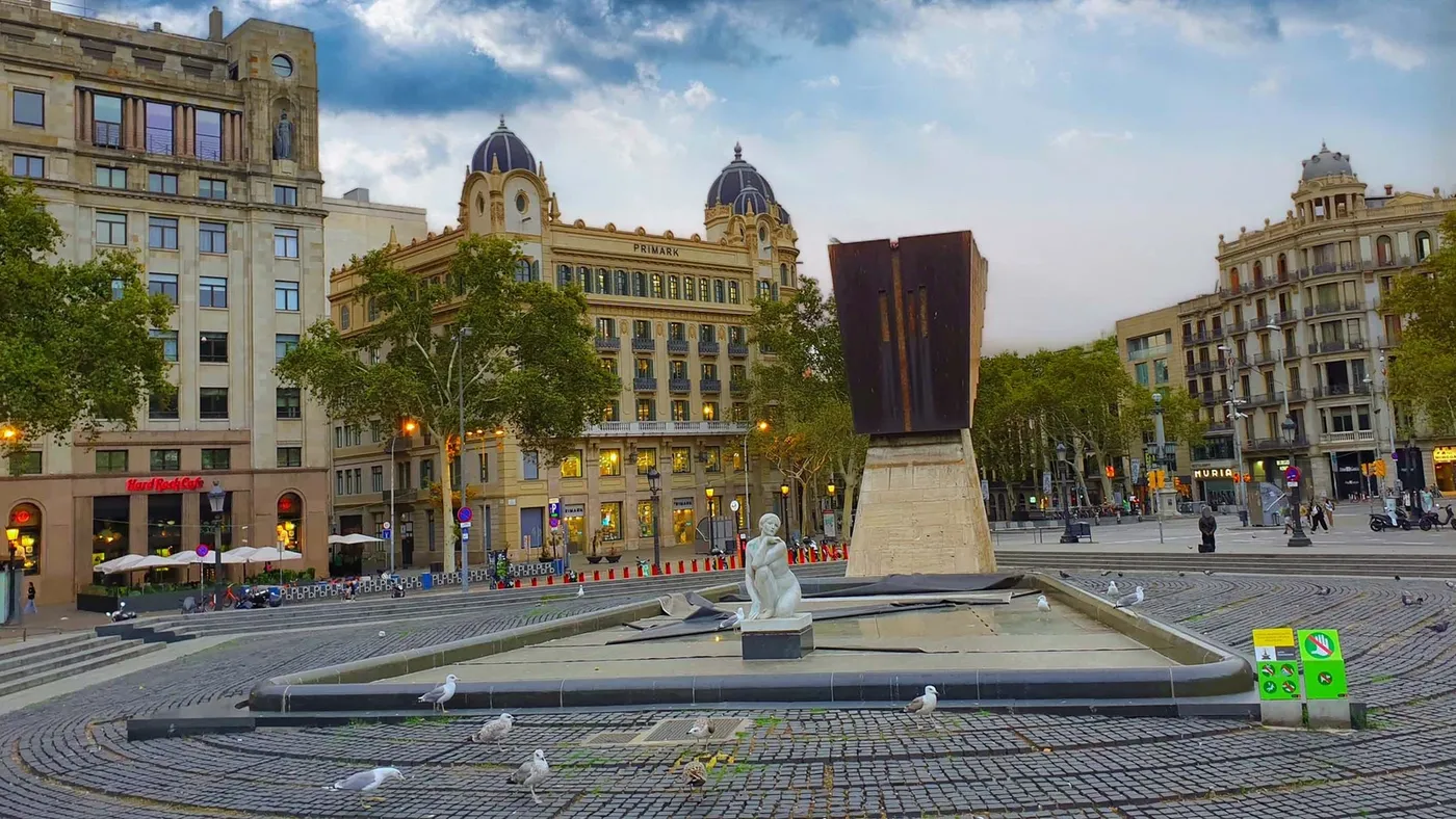 La deessa à Barcelone, Espagne
