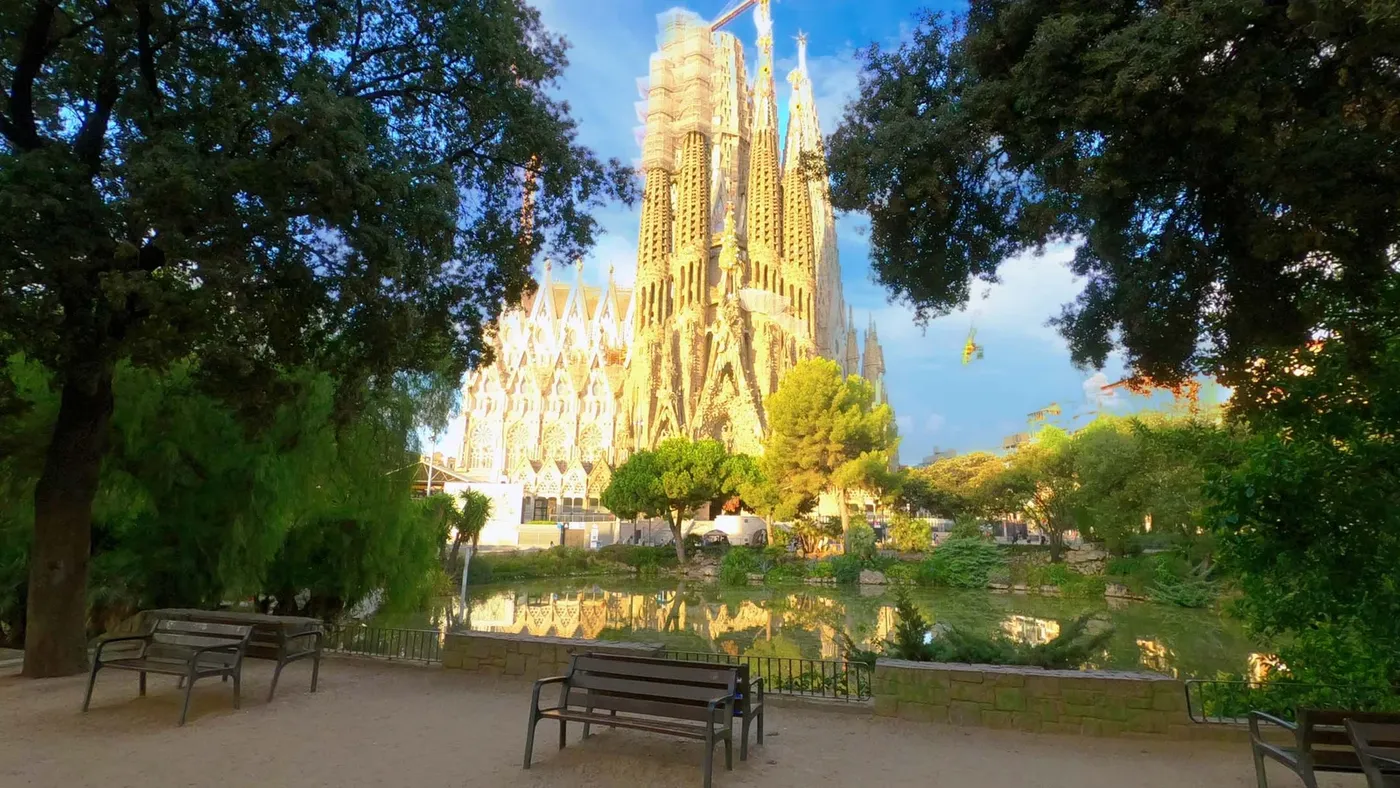 Plaça de Gaudí à Barcelone, Espagne