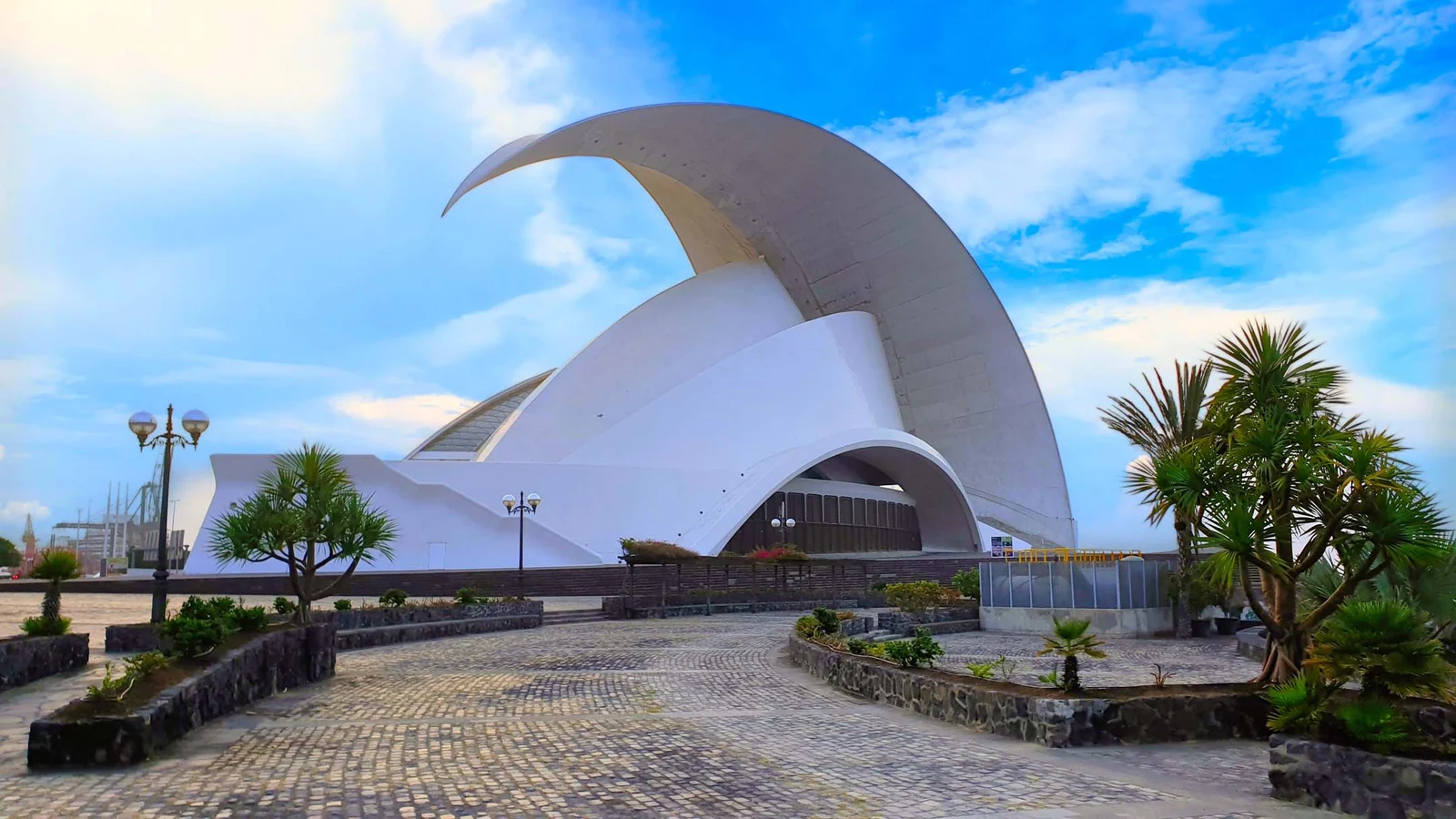 Auditorio de Ténérife Adán Martín * — Santa Cruz de Tenerife