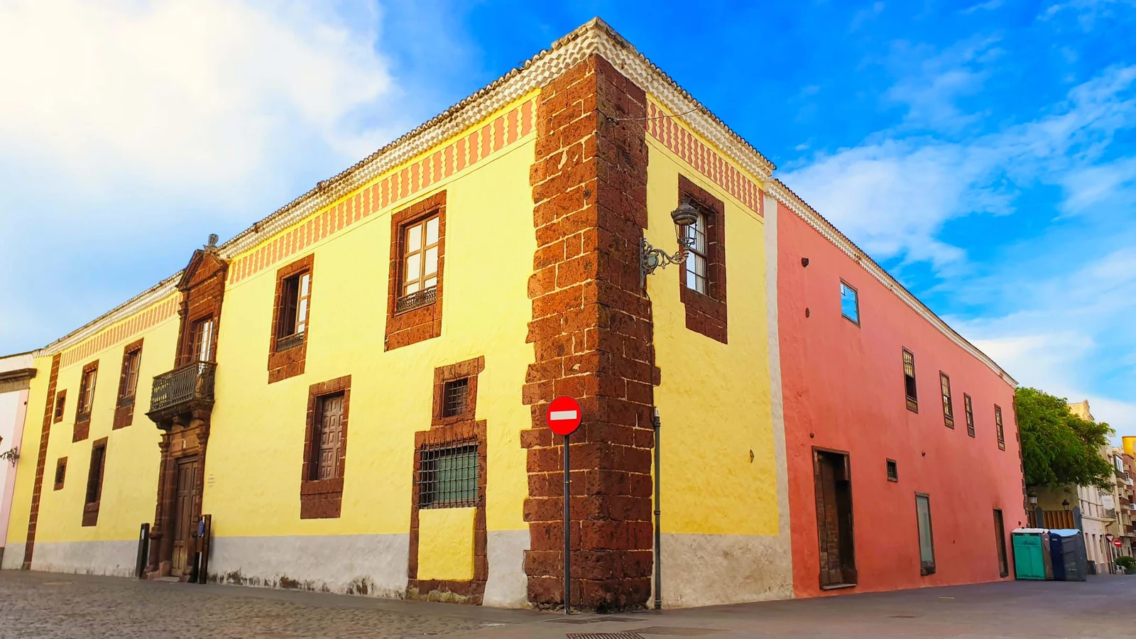 Casa de los Capitanes Generales — La Laguna