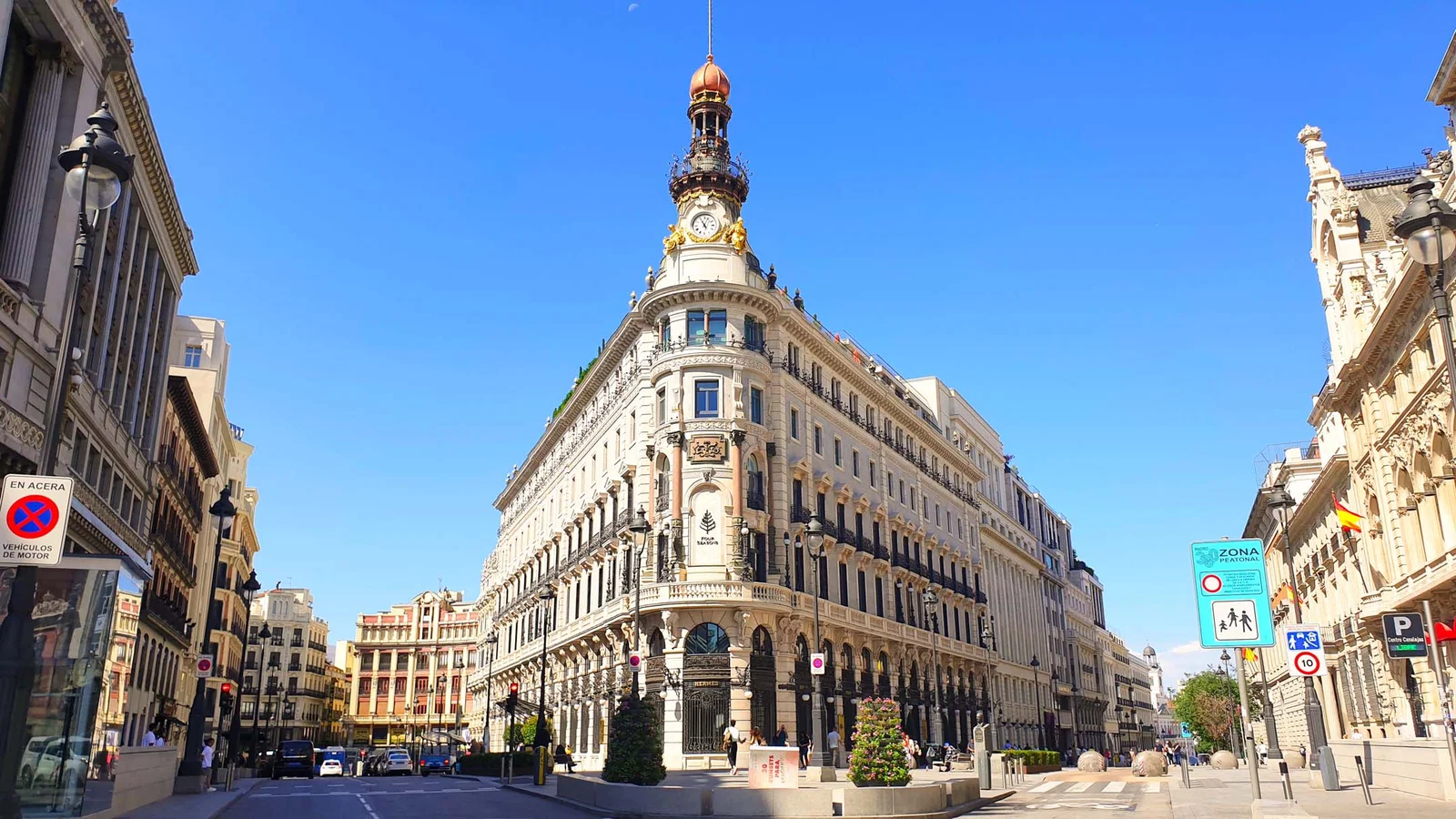 Hôtel Four Seasons — façade — Madrid