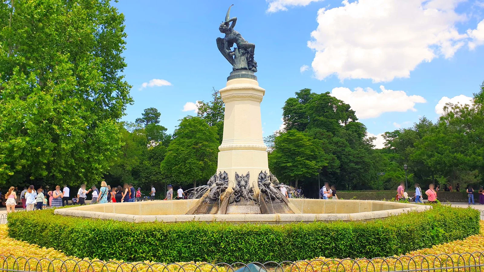 Fontaine de l’Ange déchu — Madrid