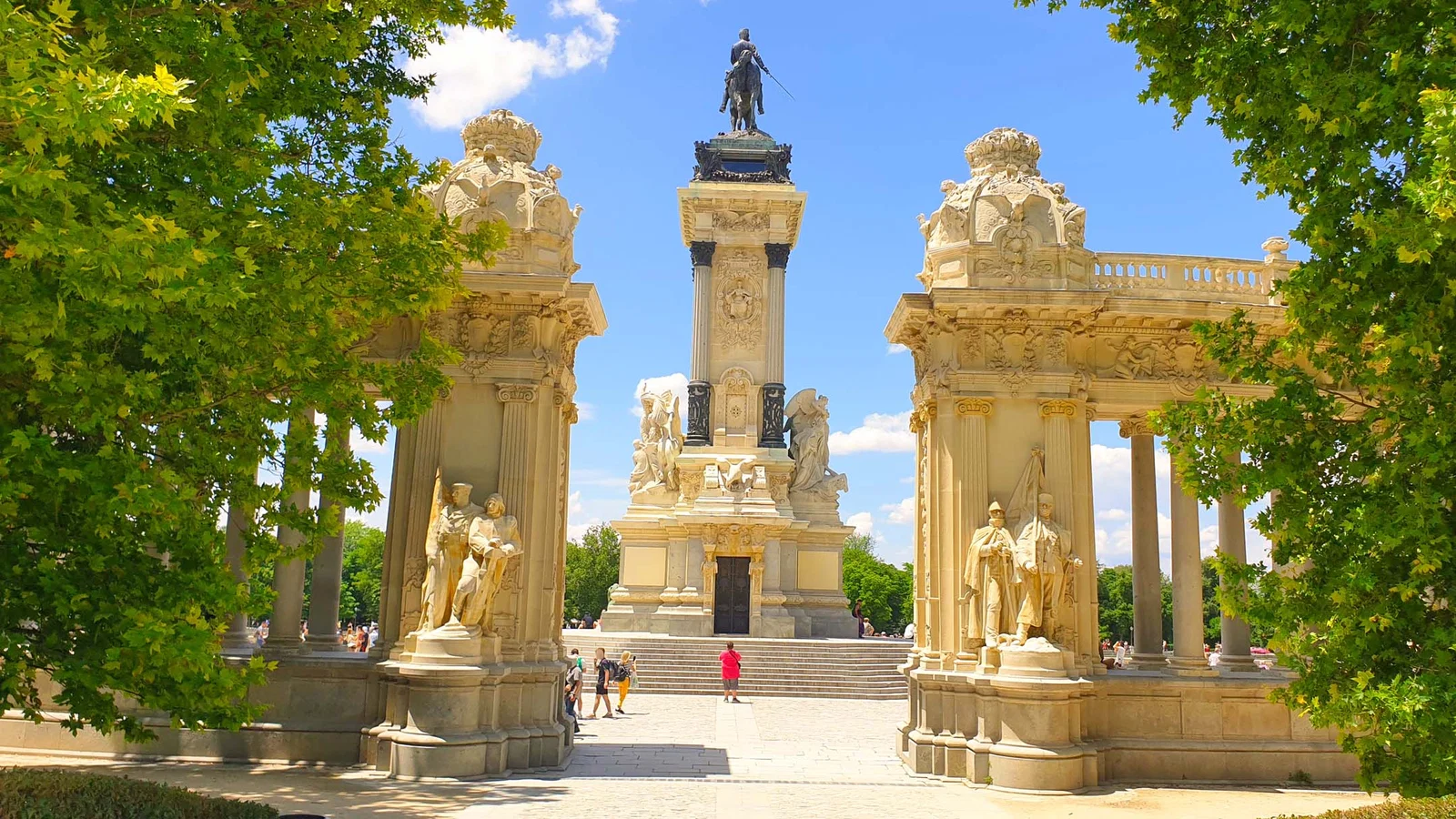 Monument à Alphonse XII — Madrid