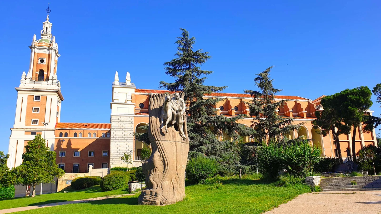 Monument à l’Hispanité — Madrid