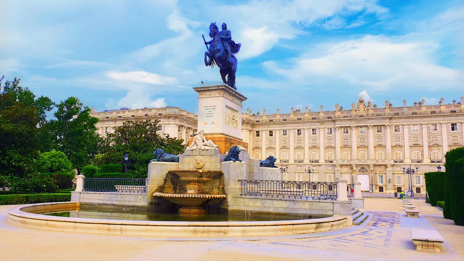 Statue équestre de Philippe IV — Madrid