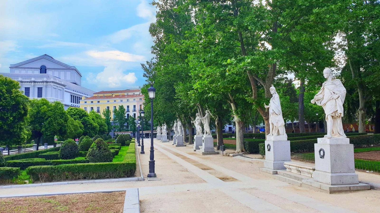Plaza de Oriente — Madrid