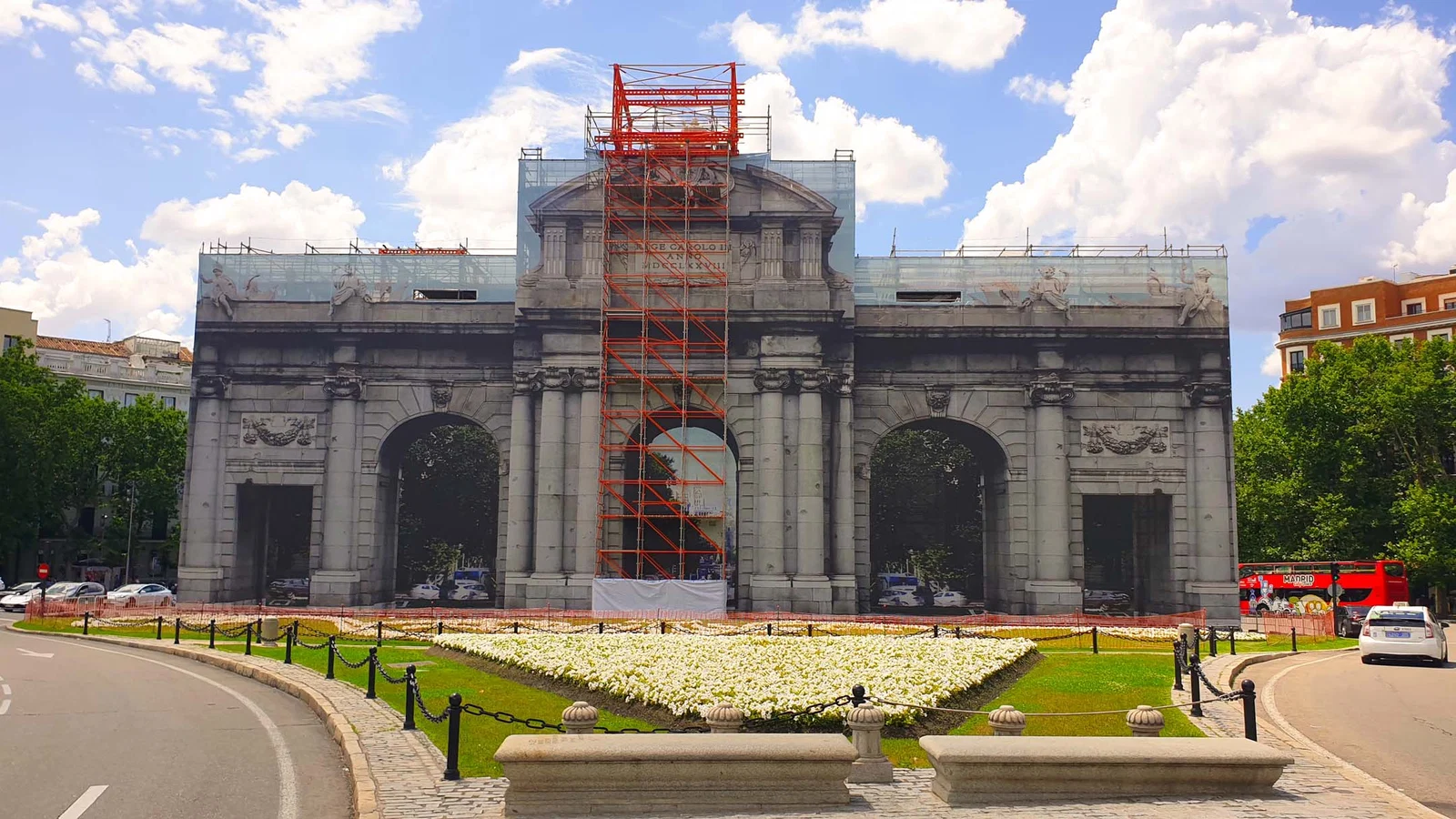 Puerta de Alcalá — Madrid