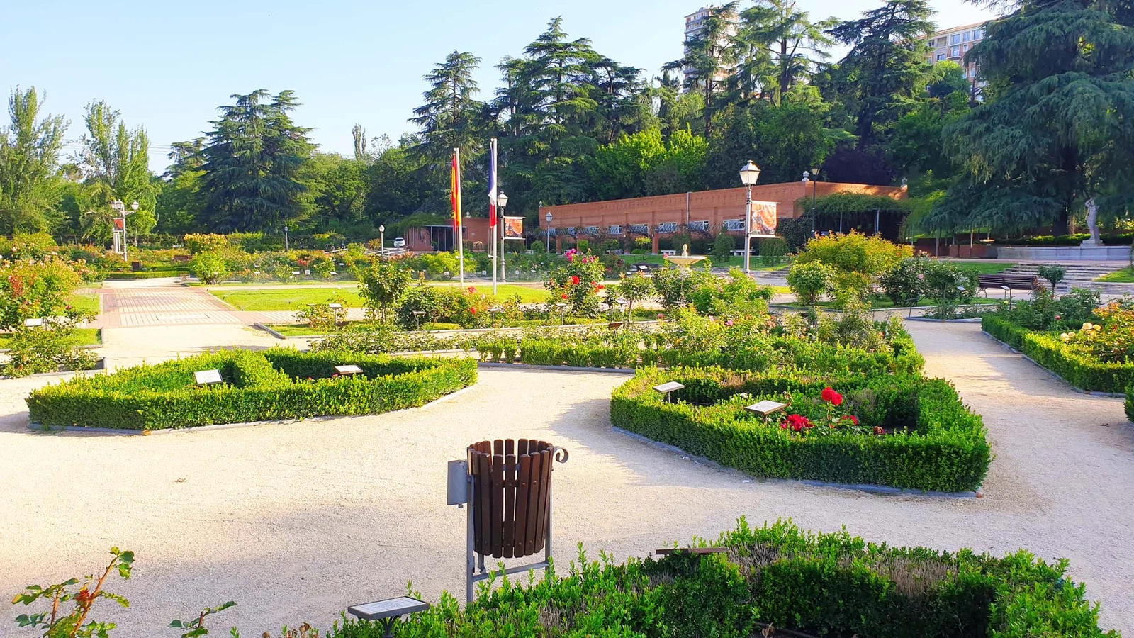 Roseraie du Parque del Oeste — Madrid