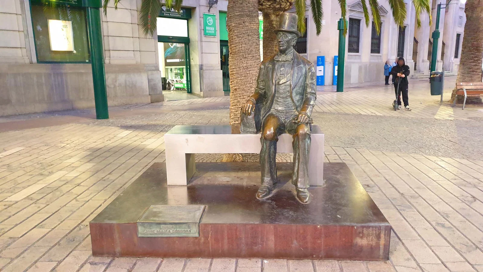 Statue de Hans Christian Andersen — Malaga