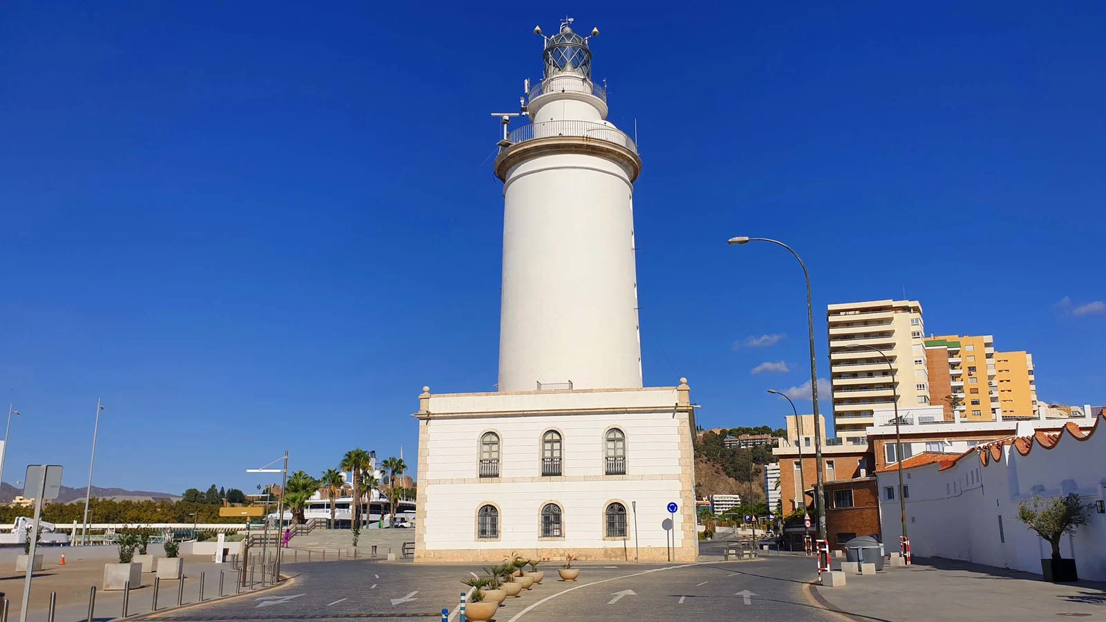 La Farola de Malaga — Malaga