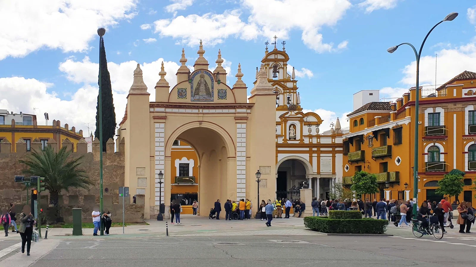 Arc de la Macarena — Séville