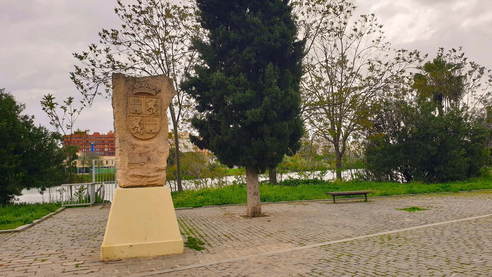 Monolithe de Castille-et-León — Séville