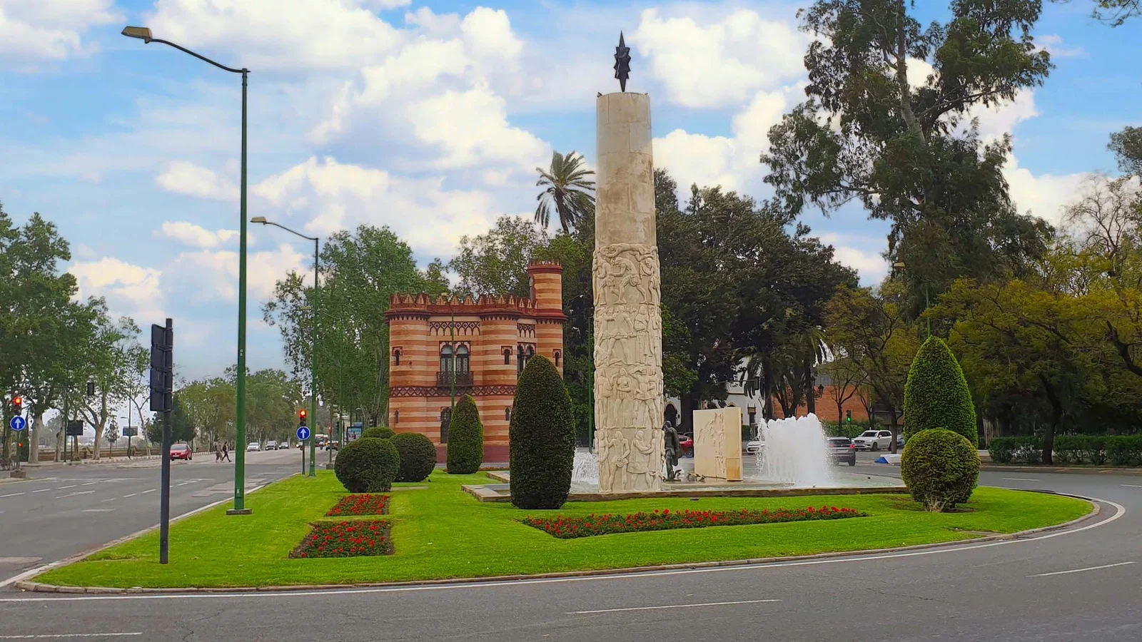 Monument à Juan Sebastián Elcano — Séville