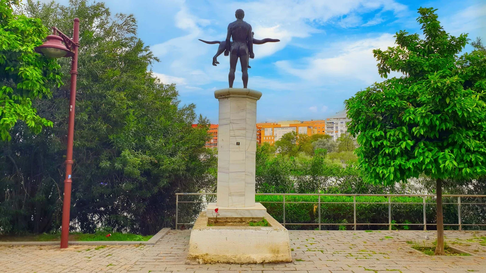 Monument à Trajan — Séville