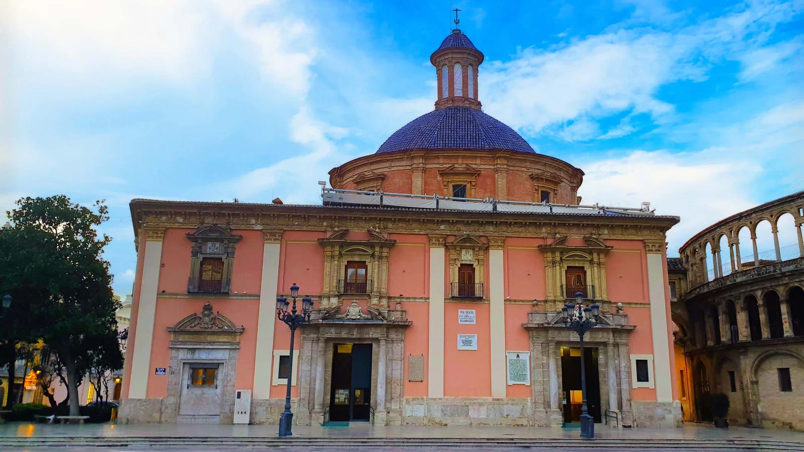 Basílica de la Mare de Déu dels Desemparats — Valence