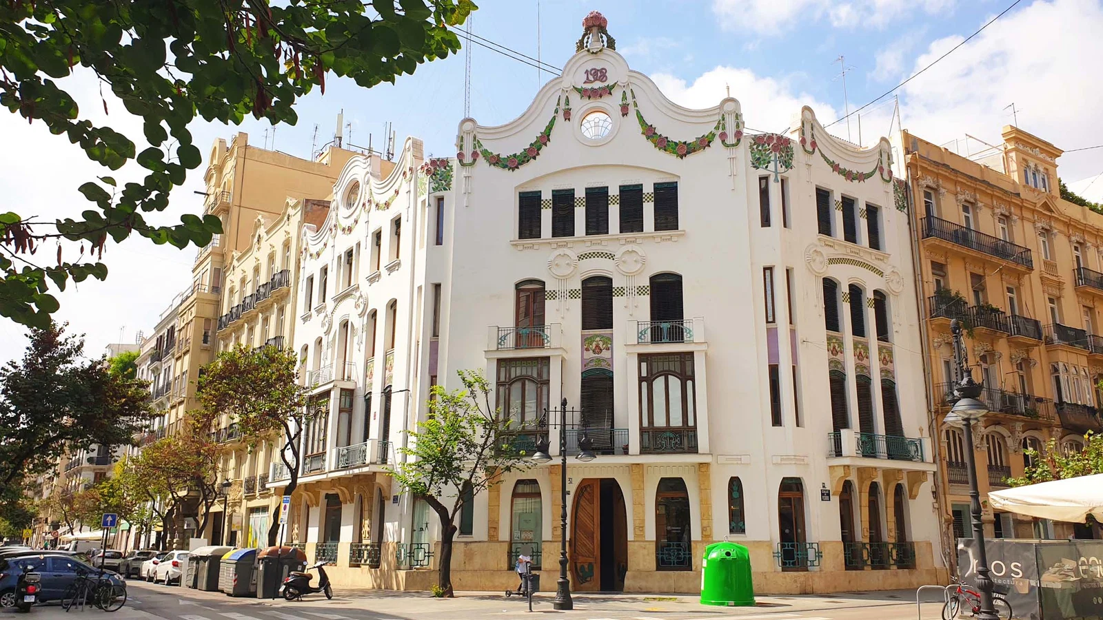 Edificio Ferrer Modernismo — Valence