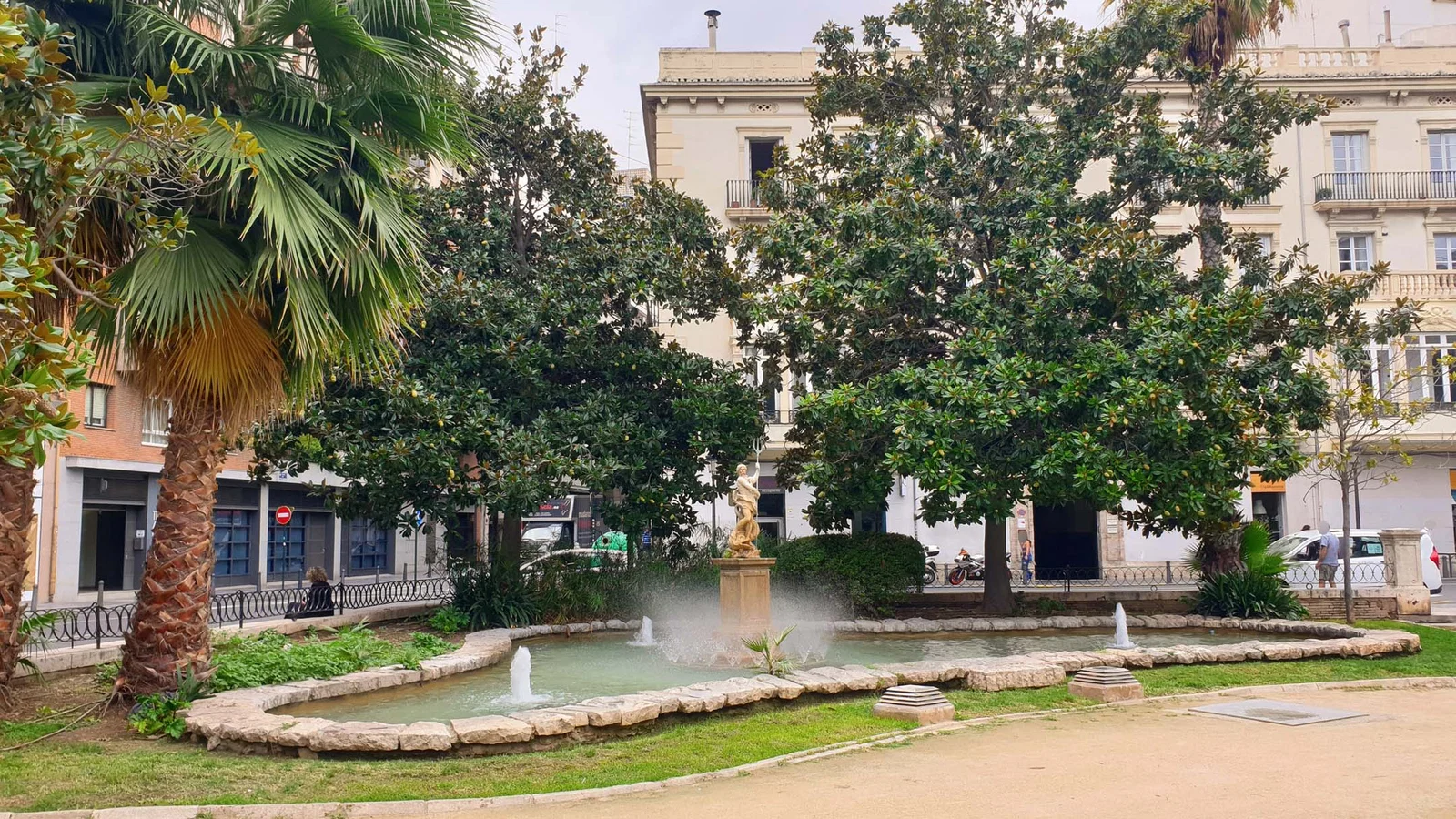 Estàtua de Neptú — Valence