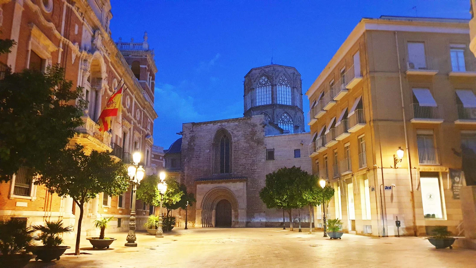 Plaça de l'Almoina — Valence