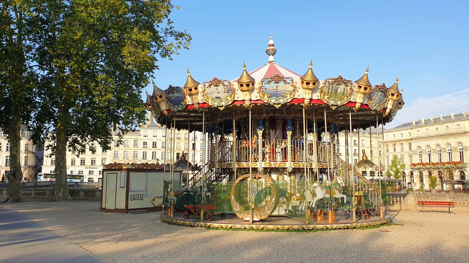 Carrousel Palace — Bayonne