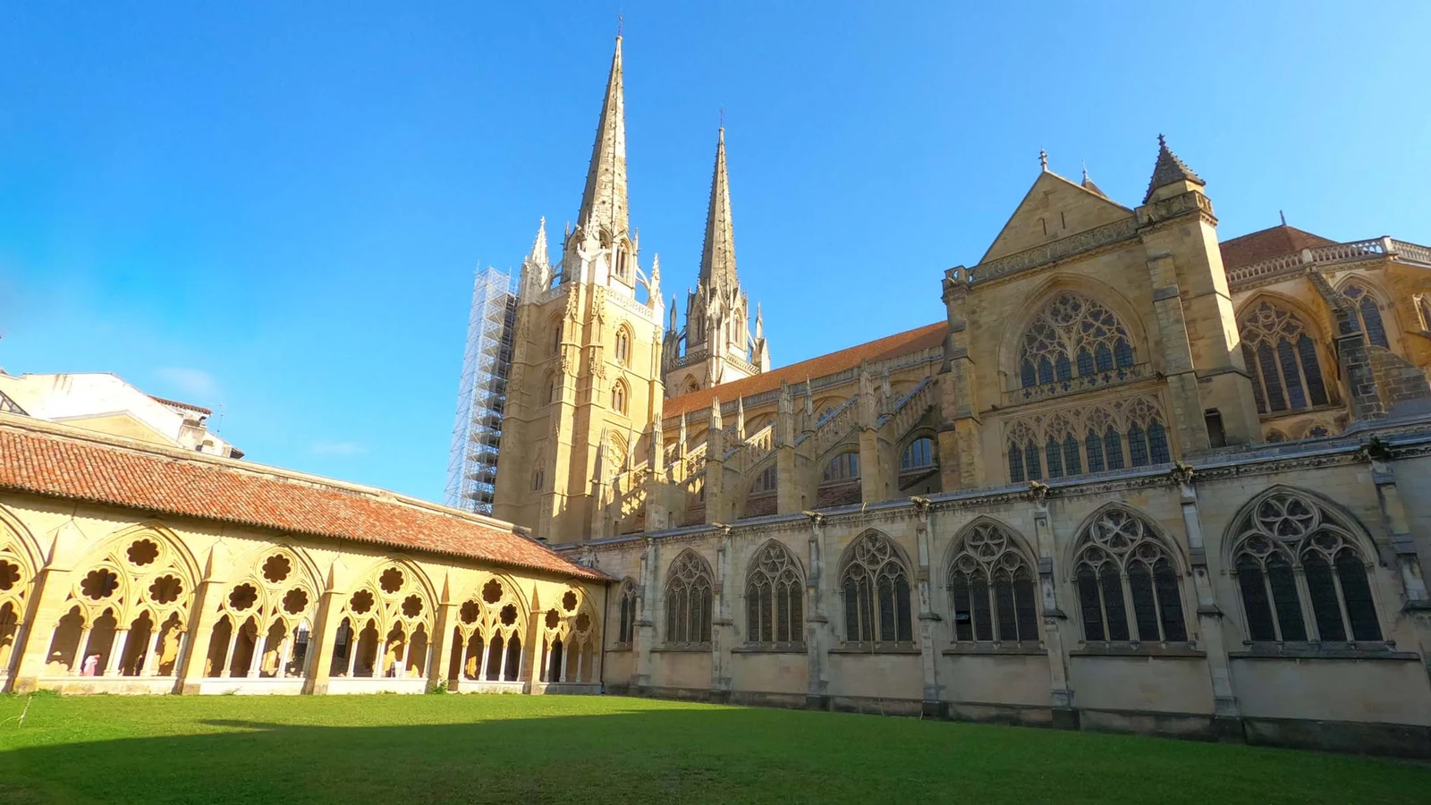 Cloître de la Cathédrale * — Bayonne