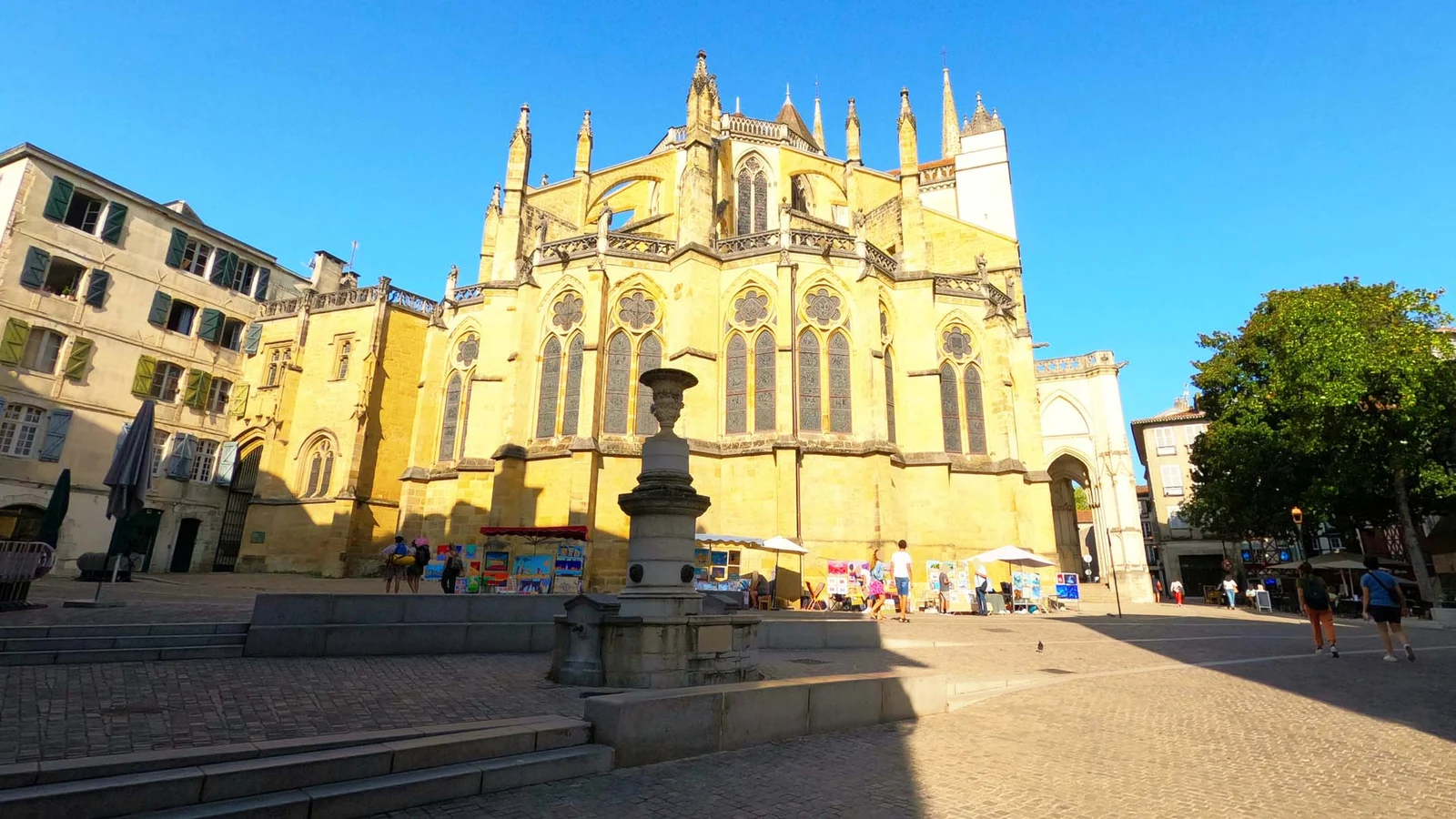 Place Louis Pasteur — Bayonne