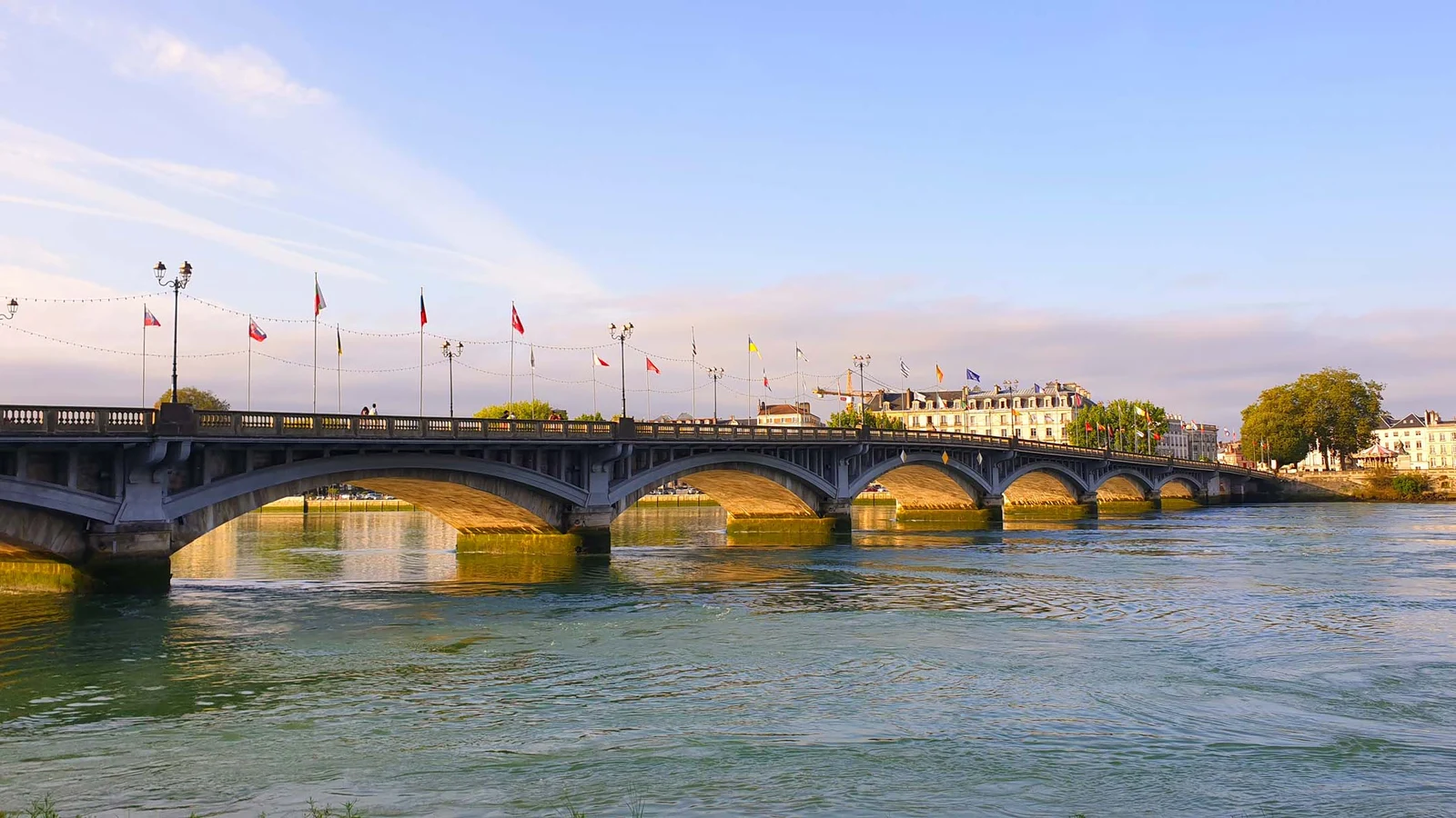 Pont Saint-Esprit — Bayonne