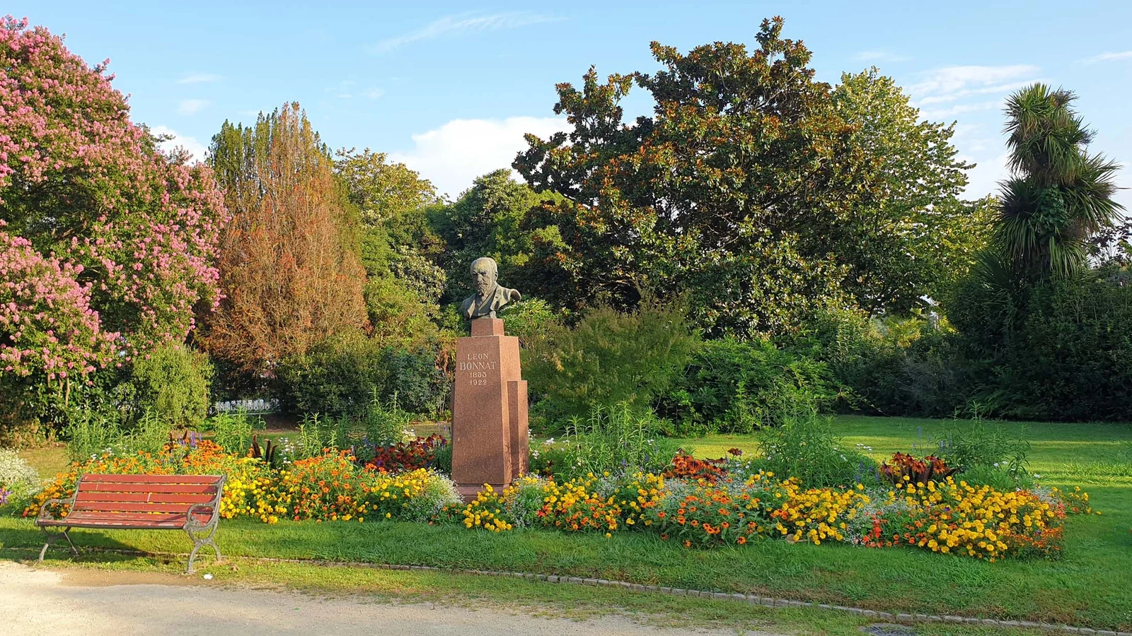 Statue Léon Bonnat — Bayonne