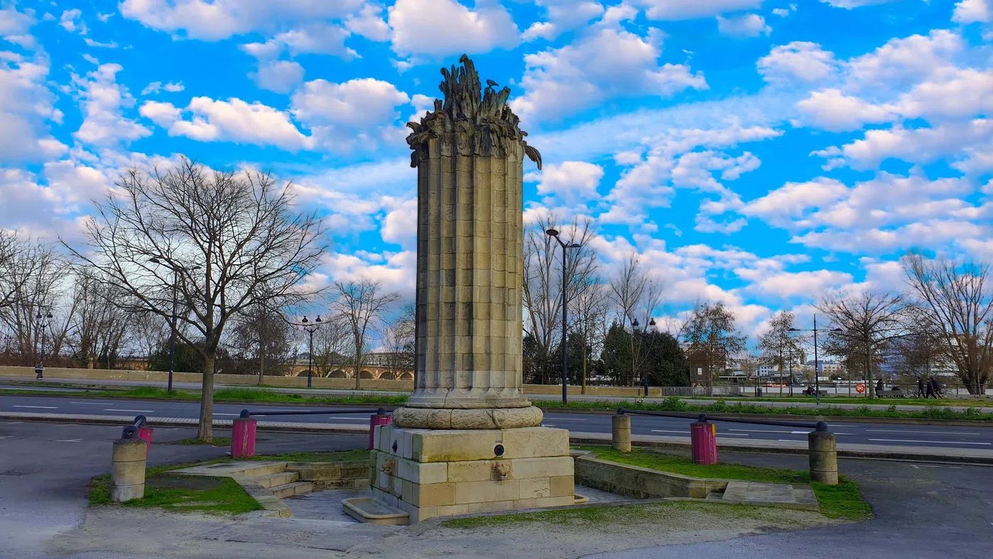 Fontaine de la Grave — Bordeaux