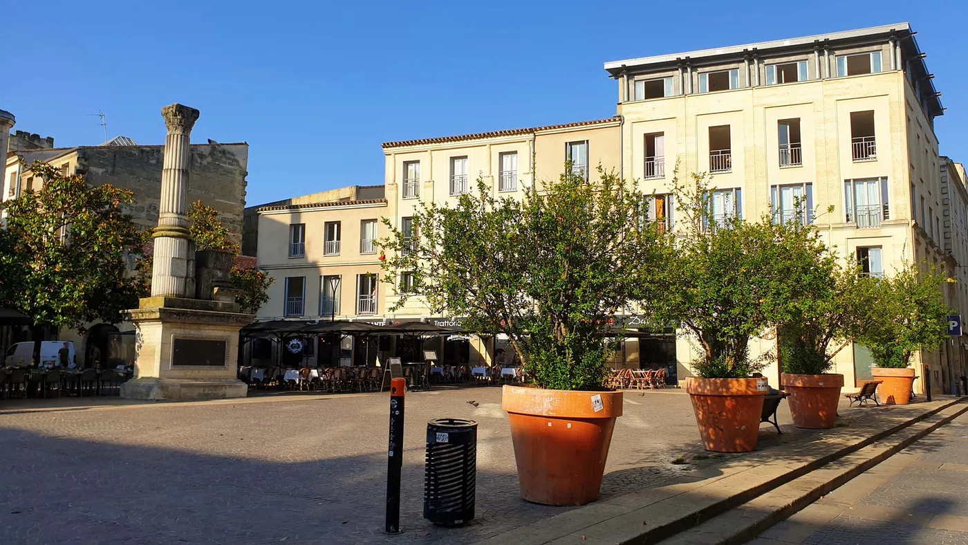 Place Camille Jullian — Bordeaux