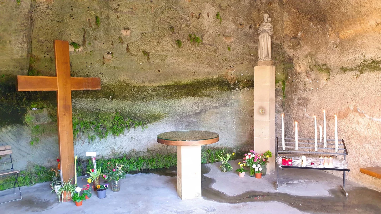 Prière De Saint Antoine — Brive-la-Gaillarde