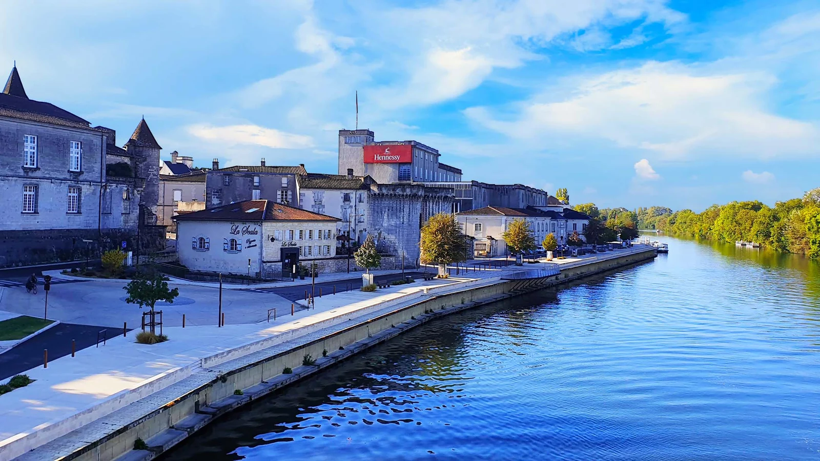 Les Quais de Cognac — Cognac