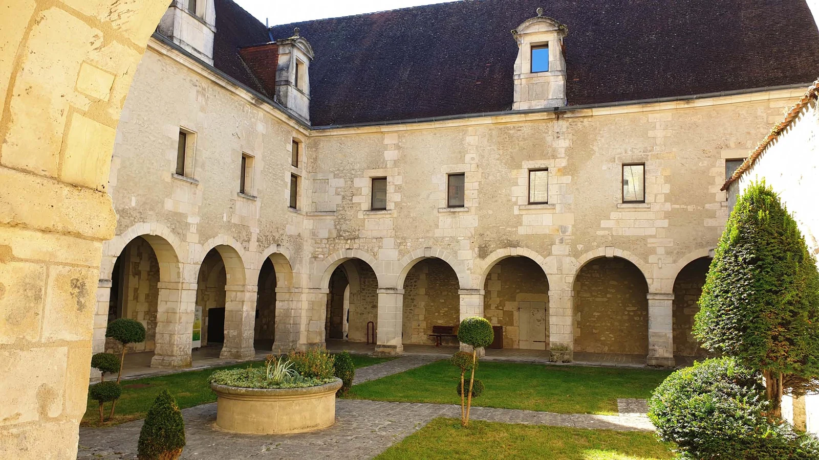Médiathèque de Cognac — Cognac