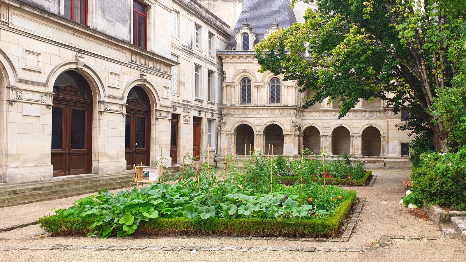 La Maison Henri II — La Rochelle