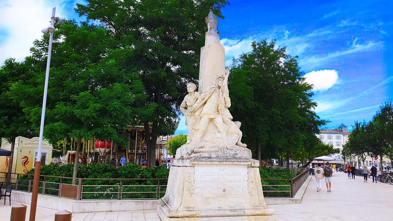 Monument aux Soldats et Marins — La Rochelle