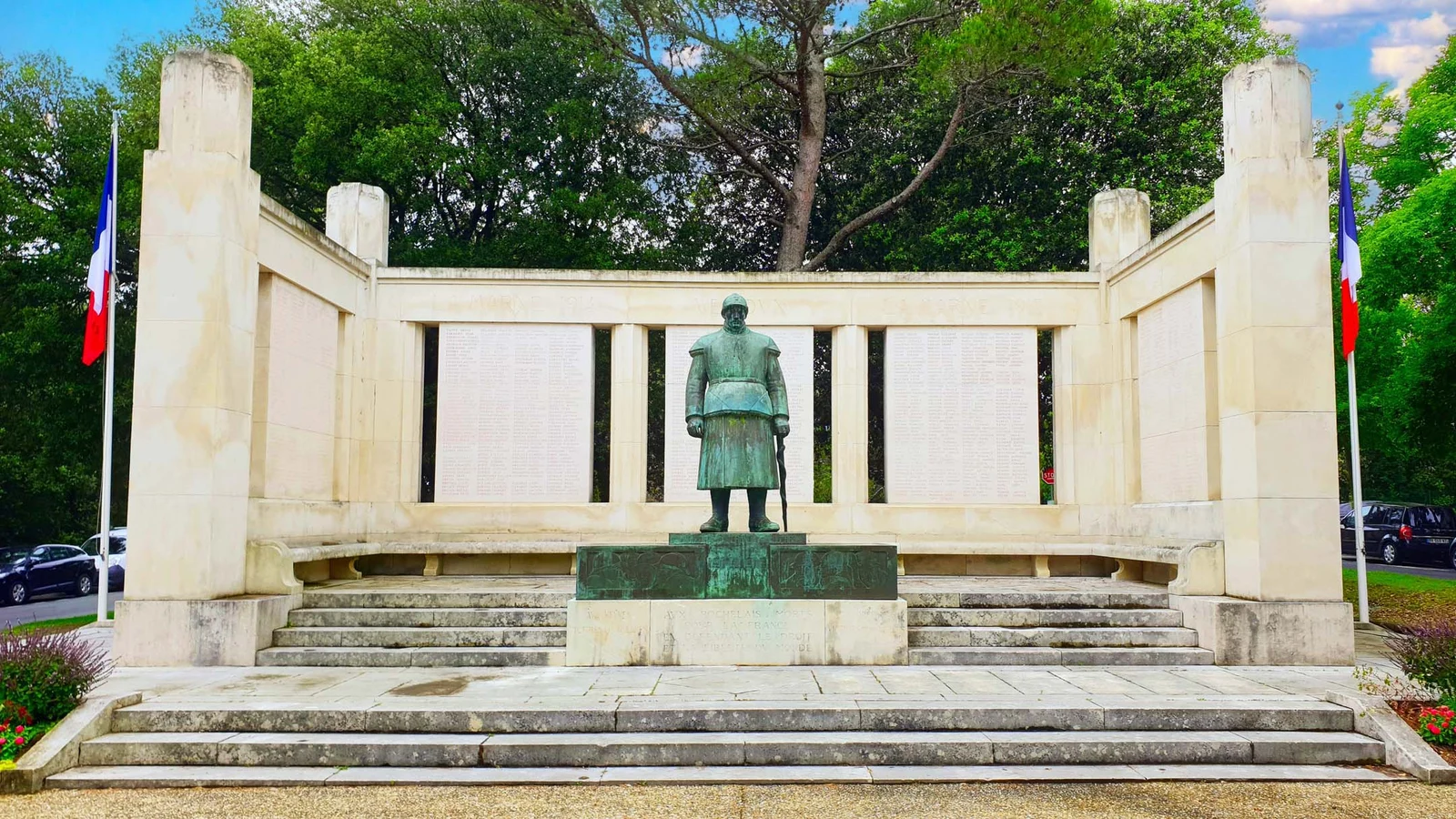 Monuments Aux Morts — La Rochelle