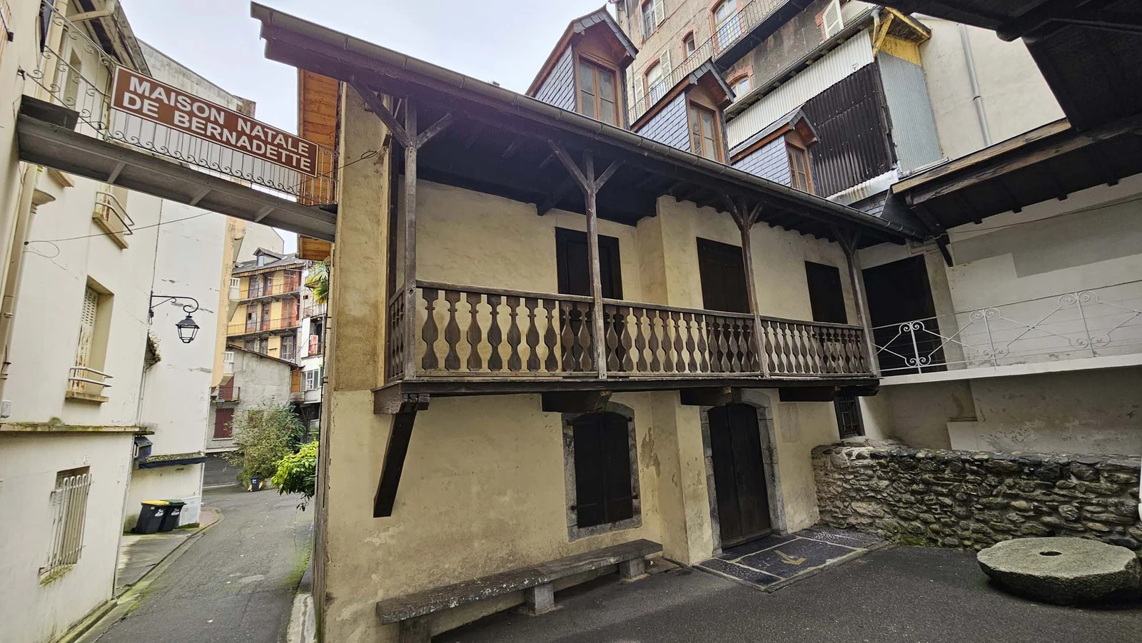 Casa natal de Bernardete / Moinho de Boly — Lourdes