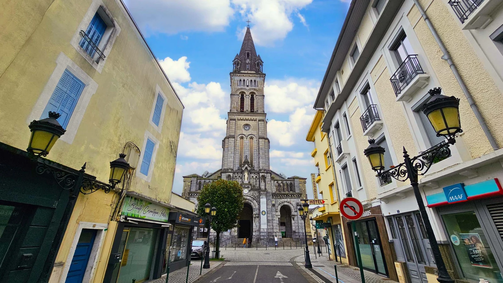 Église Paroissiale du Sacré-Cœur de Lourdes — Lourdes