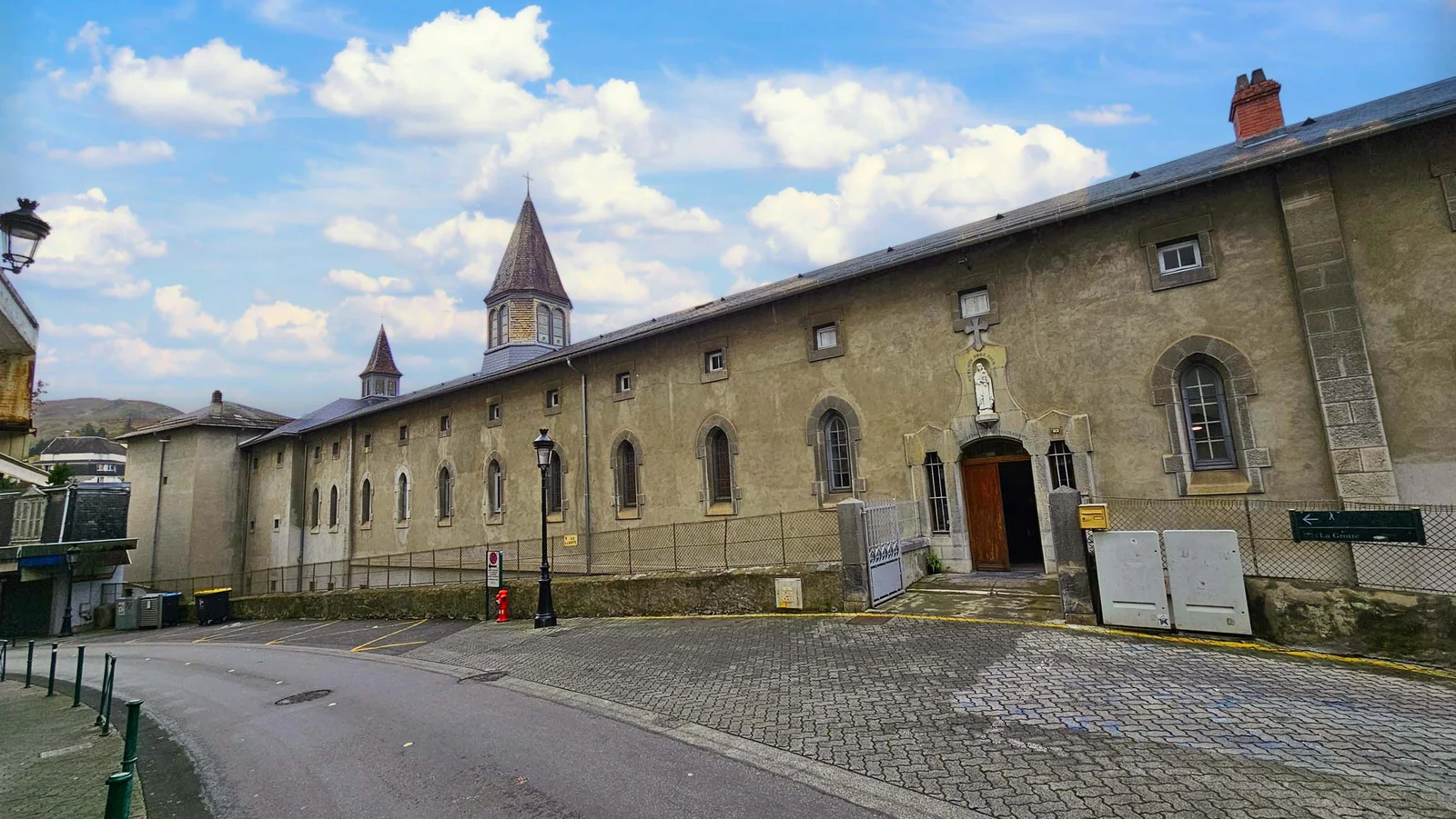 Hôtel des Arts — Lourdes