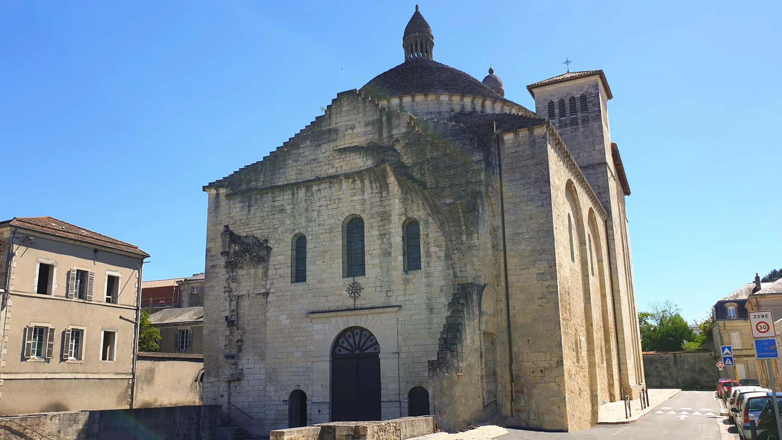 Église Saint-Étienne-de-la-Cité * — Périgueux