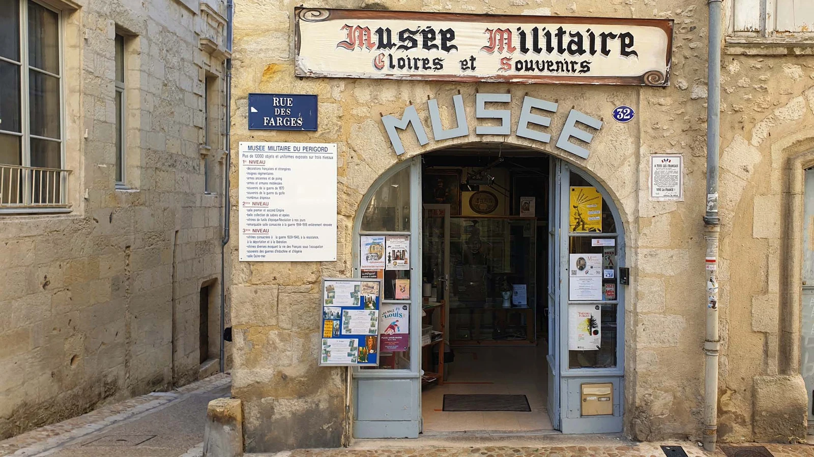 Musée Militaire * — Périgueux