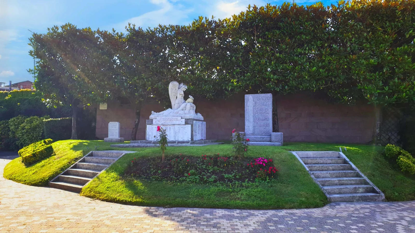 Monument aux Morts de Ciboure — Saint-Jean-de-Luz