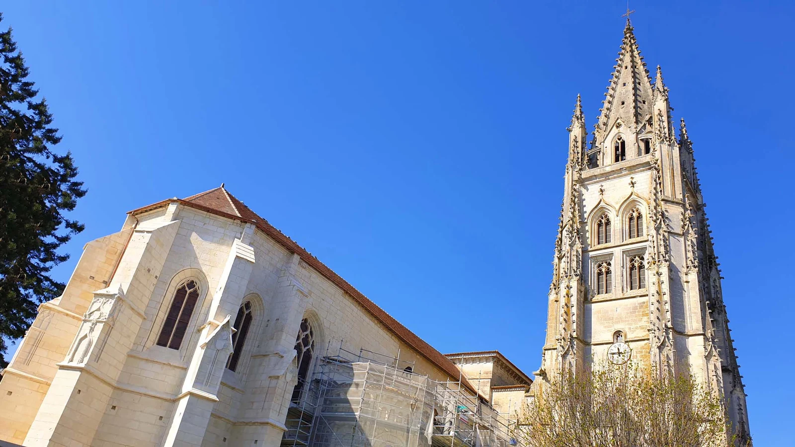 Basilique Saint-Eutrope de Saintes * — Saintes