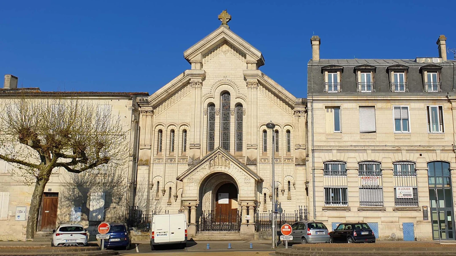 Église protestante unie de Saintes * — Saintes
