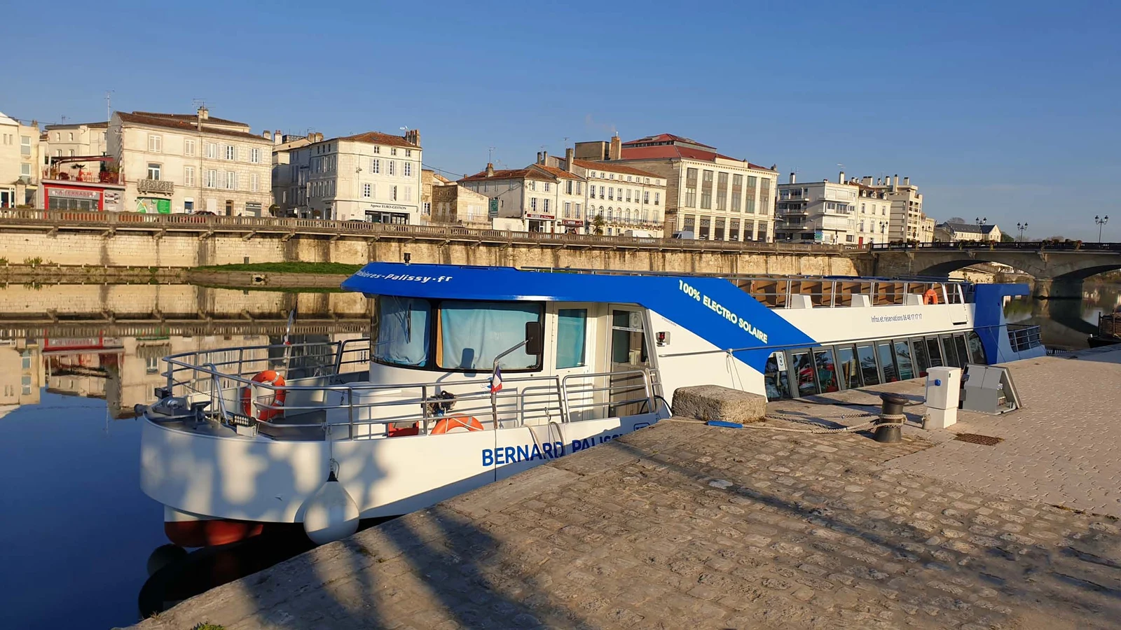Les Croisières Charentaises " Bernard Palissy III " — Saintes